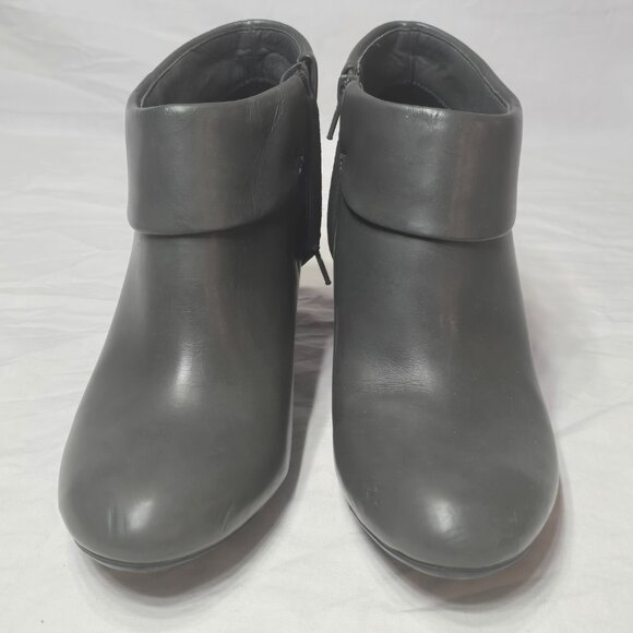 NATURALIZER Gray Booties Boots Women 5.5 M Smooth Cuffed N5 Comfort - Picture 2 of 16
